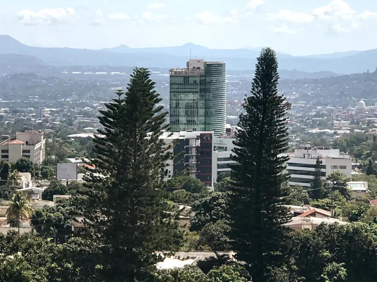 Beautiful apartment, Terrace with incredible view, 3 bdr, Escalon, Exclusive, Secure San Salvador Exterior foto